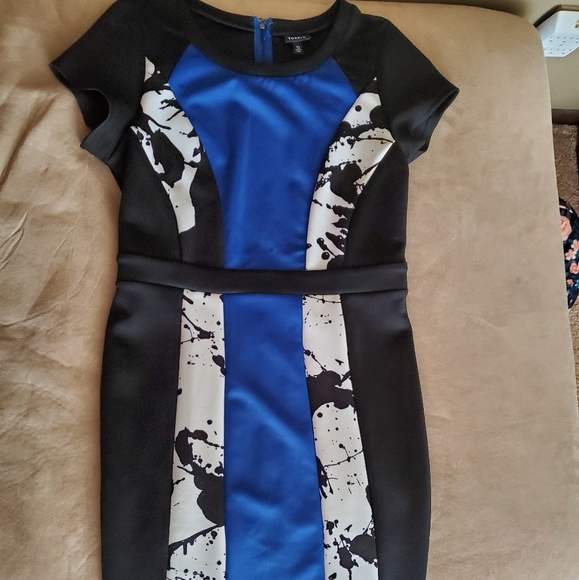 Cow Print dress - Picture 1 of 3